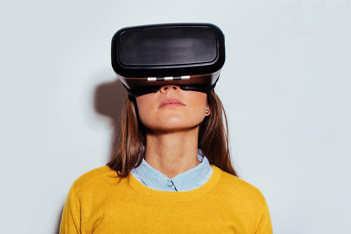 تفاوت عینک AR و VR
