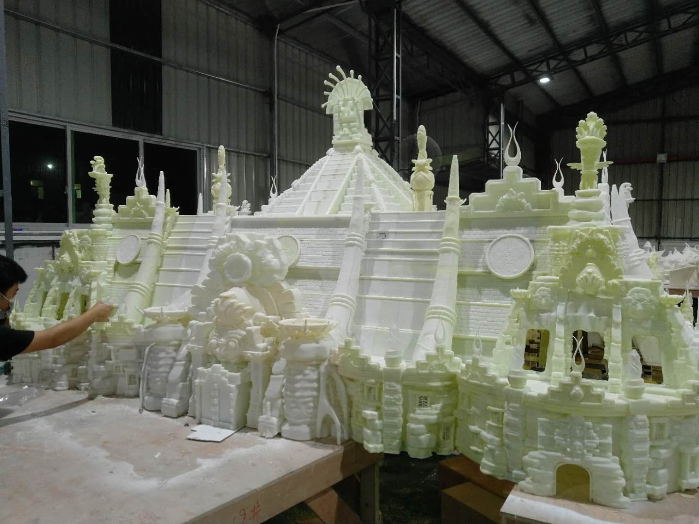 نمونه ای از قلعه افسانه ای تولید شده با پرینتر سه بعدی SLA