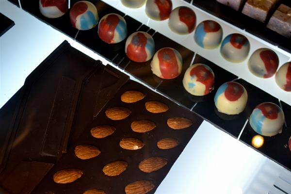 نمونه هایی از شیرینی و شکلات های حاصل از پرینتر سه بعدی