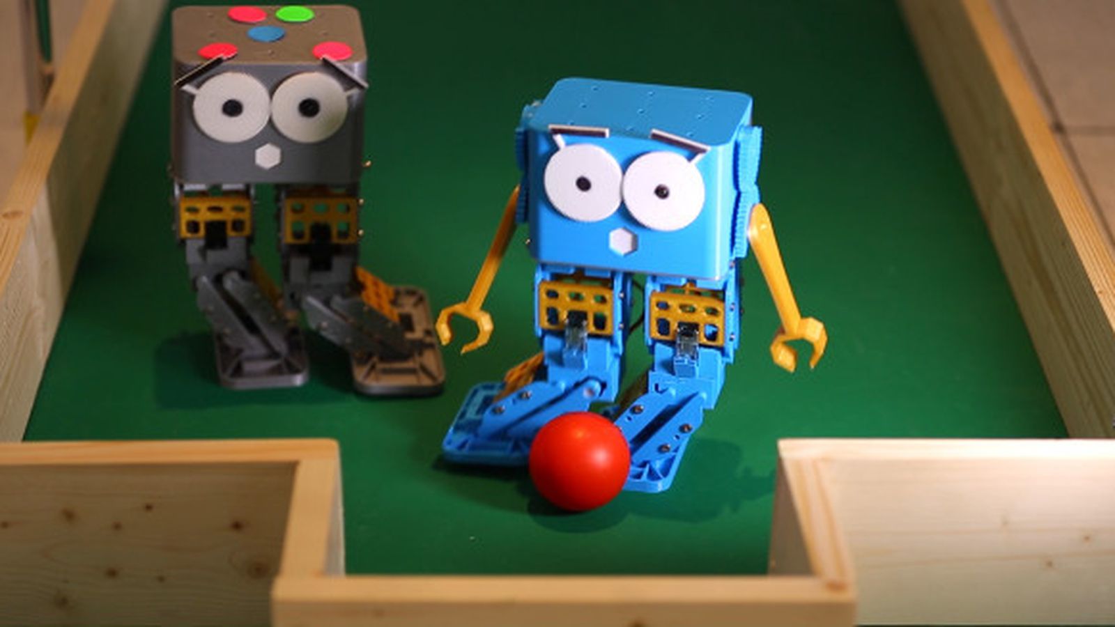 پرینتر سه بعدی و روبات فوتبالیست